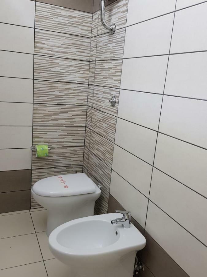 Triple Room Shower,891698122:JPEG